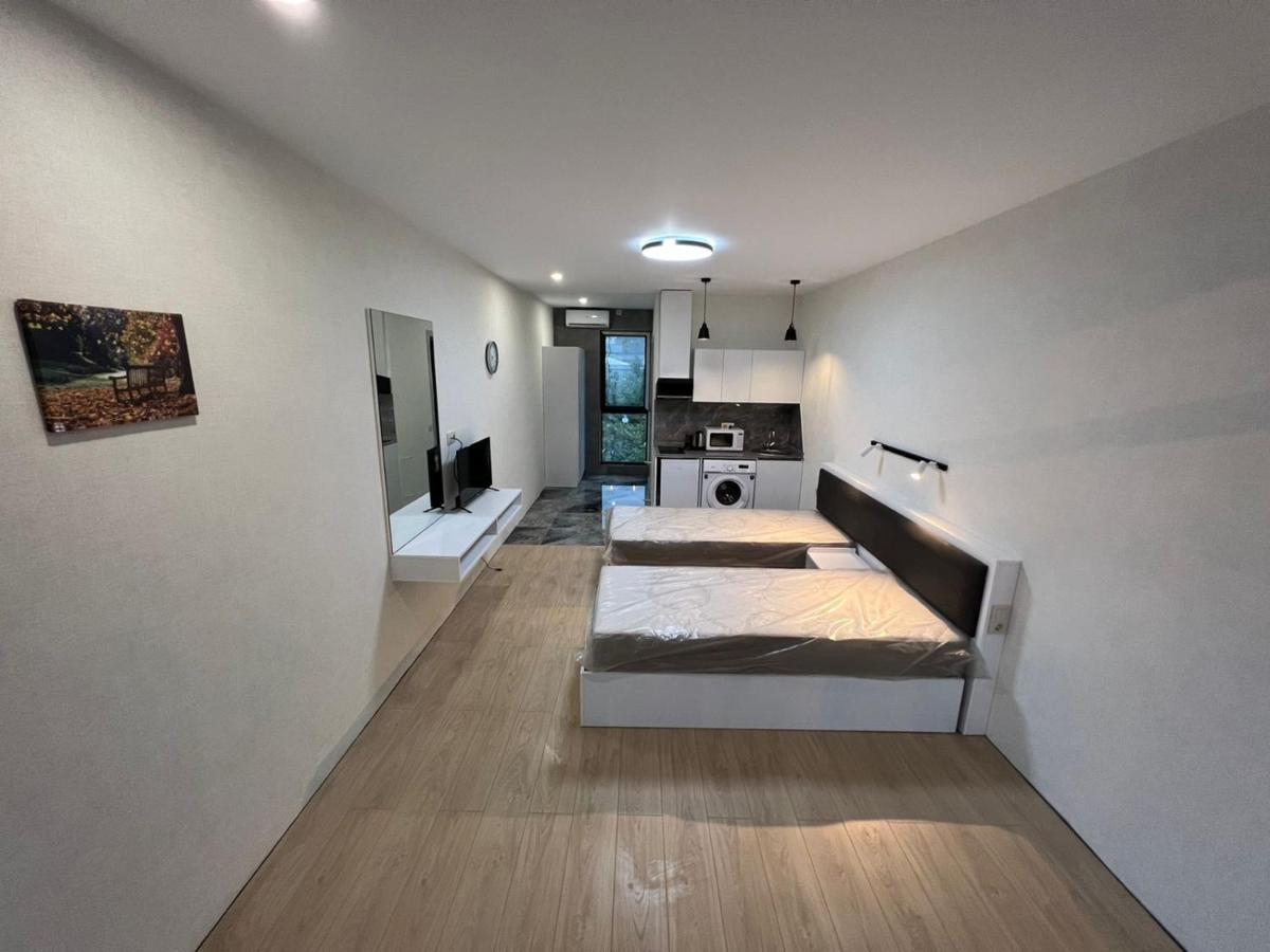 Batumi Hotel R&M Εξωτερικό φωτογραφία