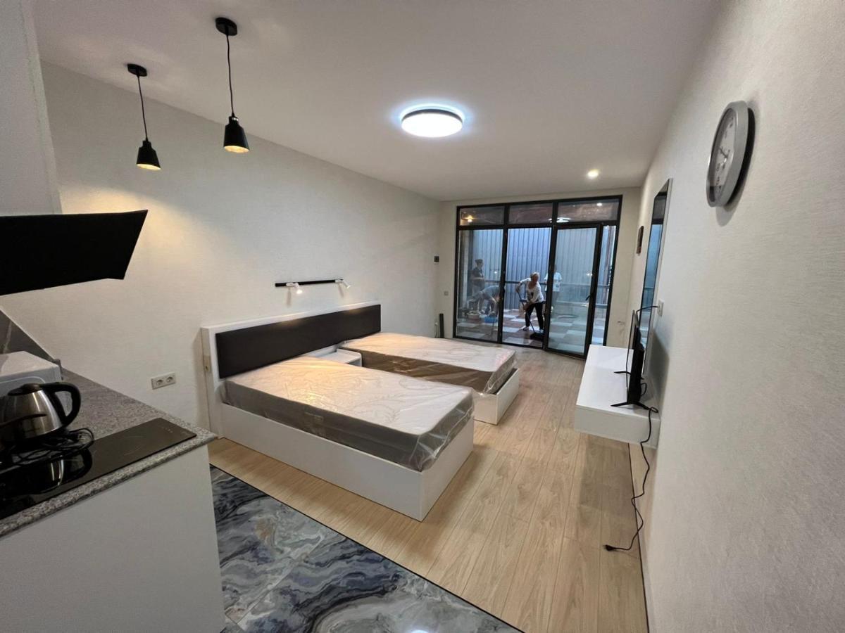 Batumi Hotel R&M Εξωτερικό φωτογραφία