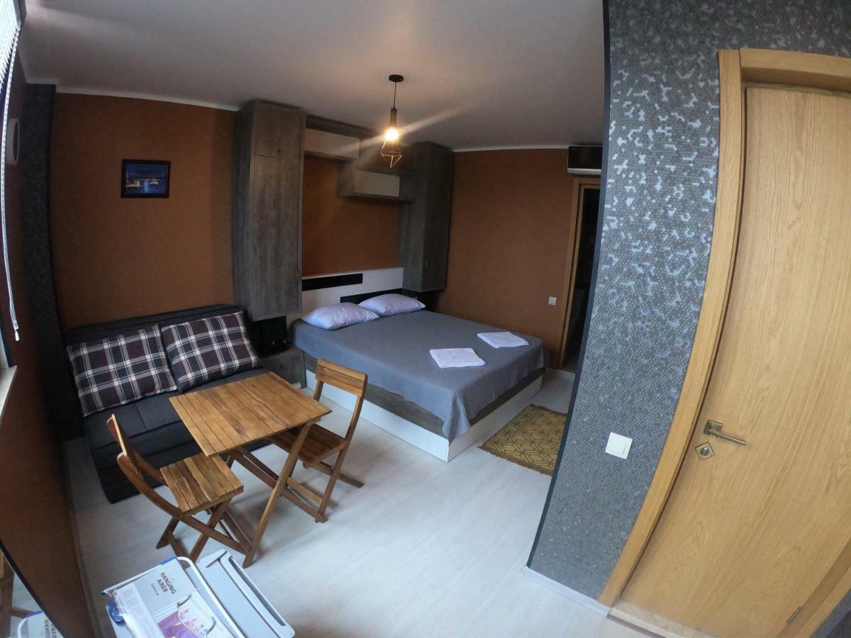 Batumi Hotel R&M Εξωτερικό φωτογραφία