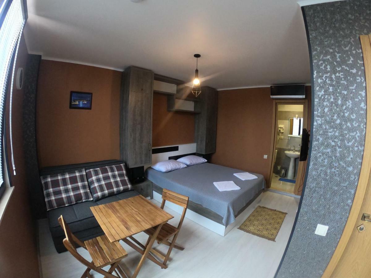Batumi Hotel R&M Εξωτερικό φωτογραφία