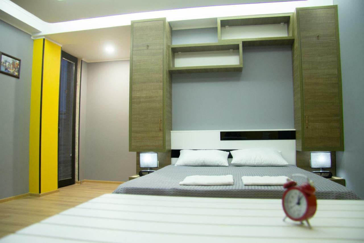Batumi Hotel R&M Εξωτερικό φωτογραφία