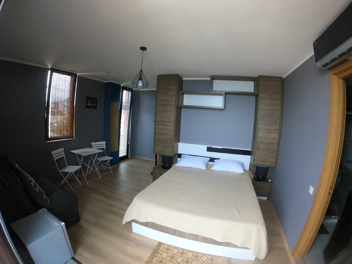 Batumi Hotel R&M Εξωτερικό φωτογραφία