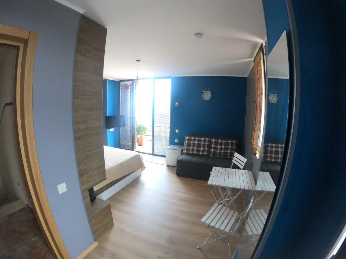 Batumi Hotel R&M Εξωτερικό φωτογραφία