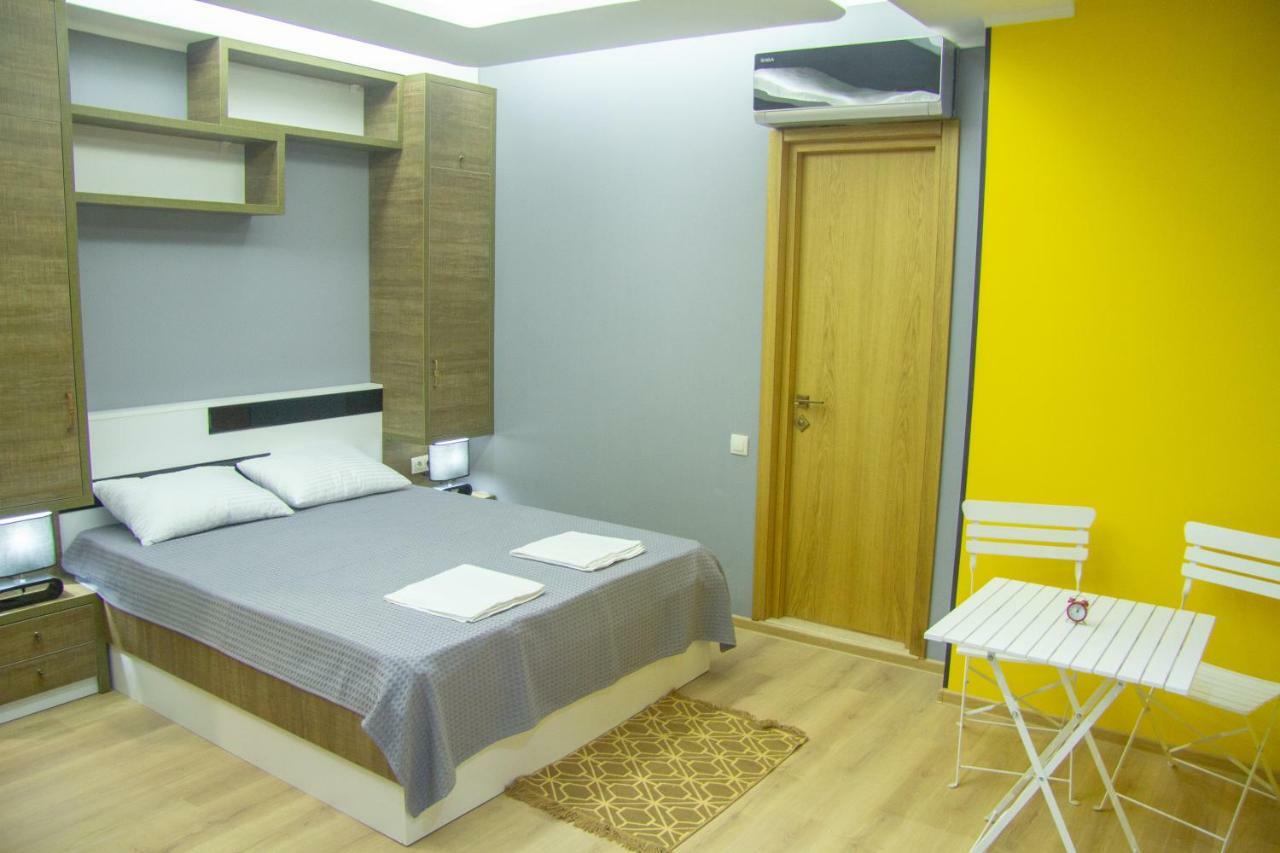 Batumi Hotel R&M Εξωτερικό φωτογραφία
